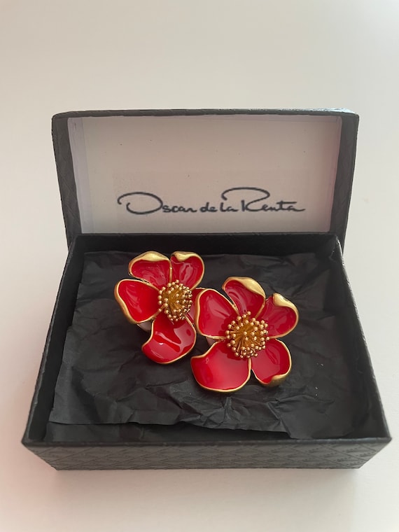 Oscar de la Renta blooming beazty Earing Clips