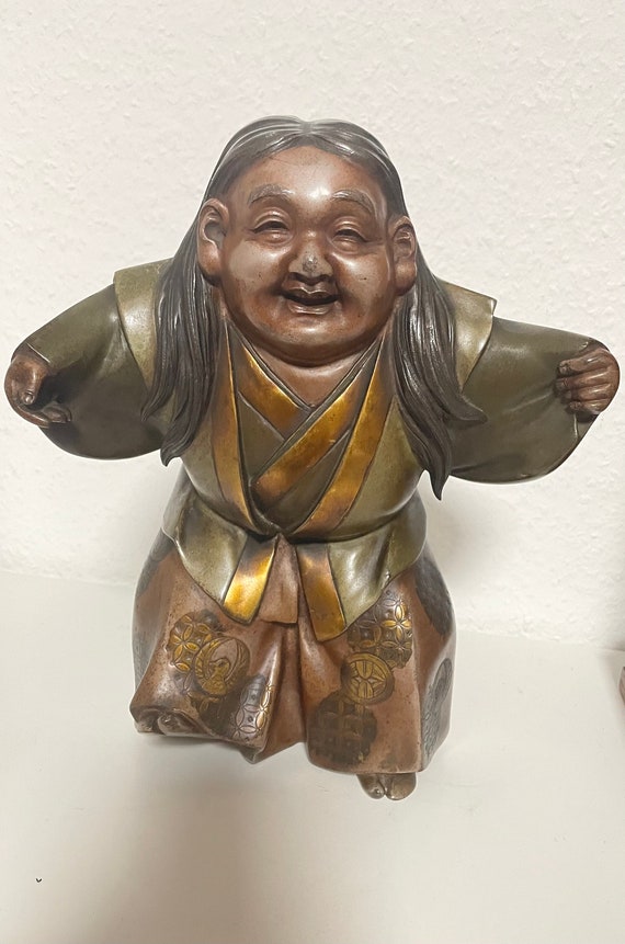 Okimono Bronze man in traditional kimono