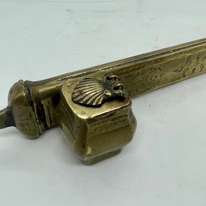 Antiker osmanischer Federkiel und Tintenfass
