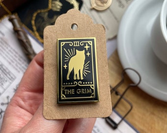 Magical tarot card enamel pin | The Grim divination pin |