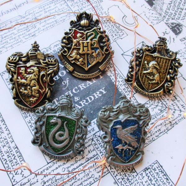 House crest pin | Potter fandom craft | Cosplay badge |