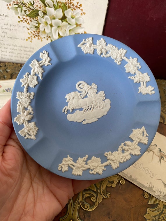 Three Beautiful Wedgwood Blue Jasperware Pottery … - image 5