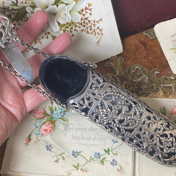 Unusual Antique victorian/Edwardian Sterling Silver chatelaine belt clip & spectacle /glasses case ( 1 )