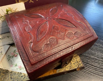 Fabulous antique /vintage large oxblood  Moroccan tooled leather Jewellery Box jewelry box/ring box ( B )