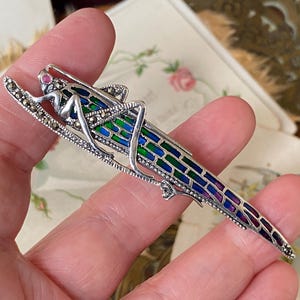 Fabelhafte ausgefallene vintage Brosche / Anstecknadel aus Sterling Silber im Jugendstil Plique a Jour Design Grashüpfer (2)