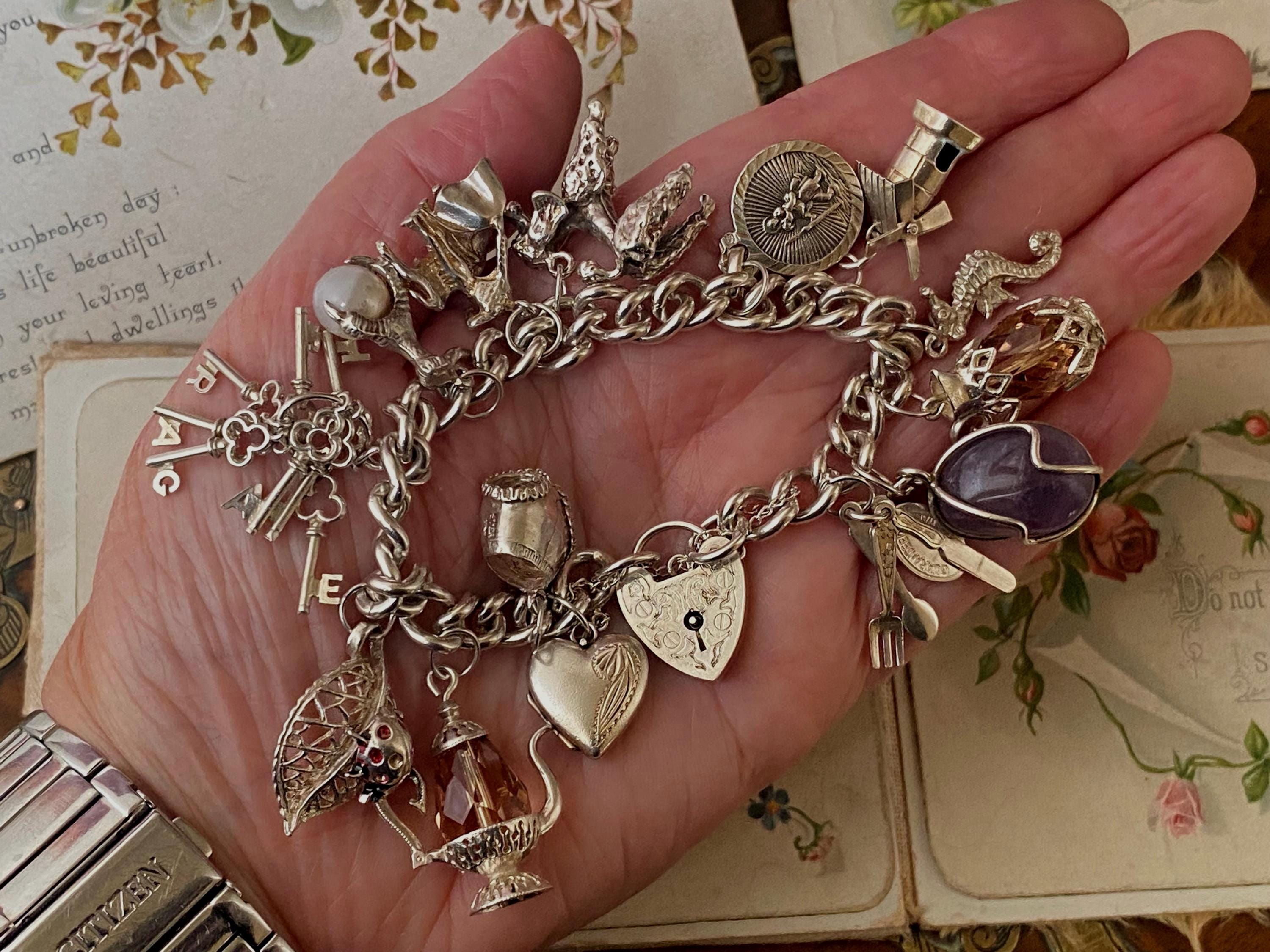 Fantastic Vintage Sterling Silver Charm Bracelet With Charms