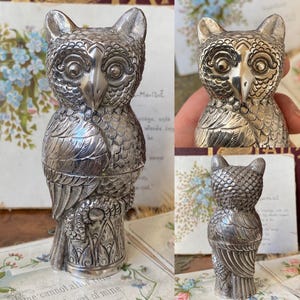 Fantastic unusual vintage Cambodian Sterling silver owl /bird betel nut container /trinket pot ( D1 )