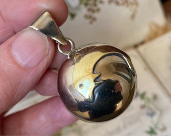 Unusual vintage Silver plated Mexican dolphin /fish harmony bola chiming ball necklace pendant ( 4 )