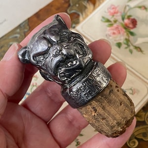 Unusual Antique novelty metal French comical bulldog wine / drink /cork bottle stopper ( 1 )