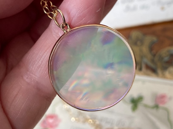 Unusual vintage 375 9ct Gold holographic cat Neck… - image 2