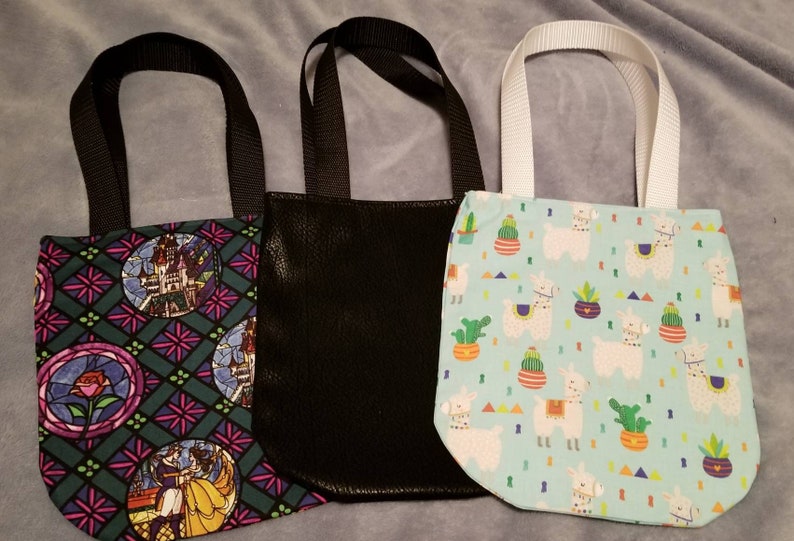 Small pocket tote