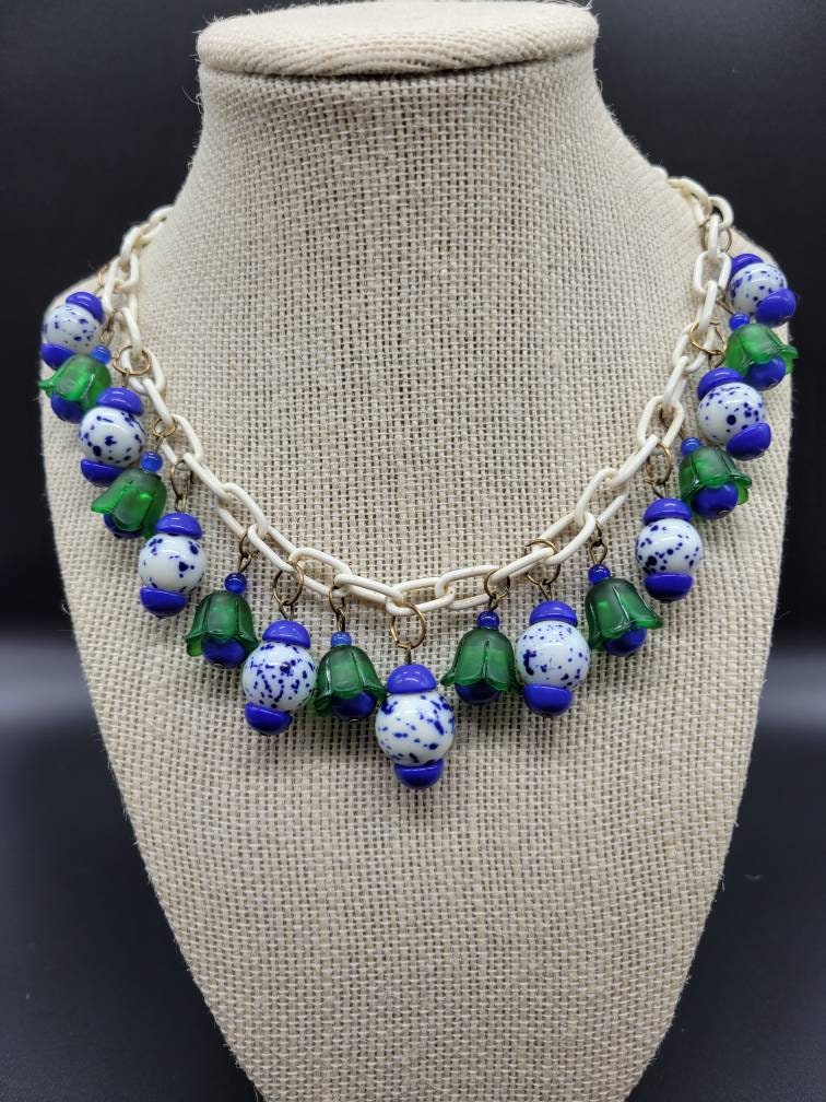★VINTAGE HOLLYWOOD★ Bumpy Beads Necklace il_fullxfull.5958525702_p76c.jpg