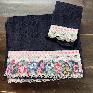 Set of Two Vintage Cannon Bath Towels | Vintage Towels | Vintage Bathroom