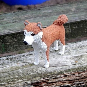 Akita Inu figurine, Akita Inu sculpture handmade, made of air dry clay