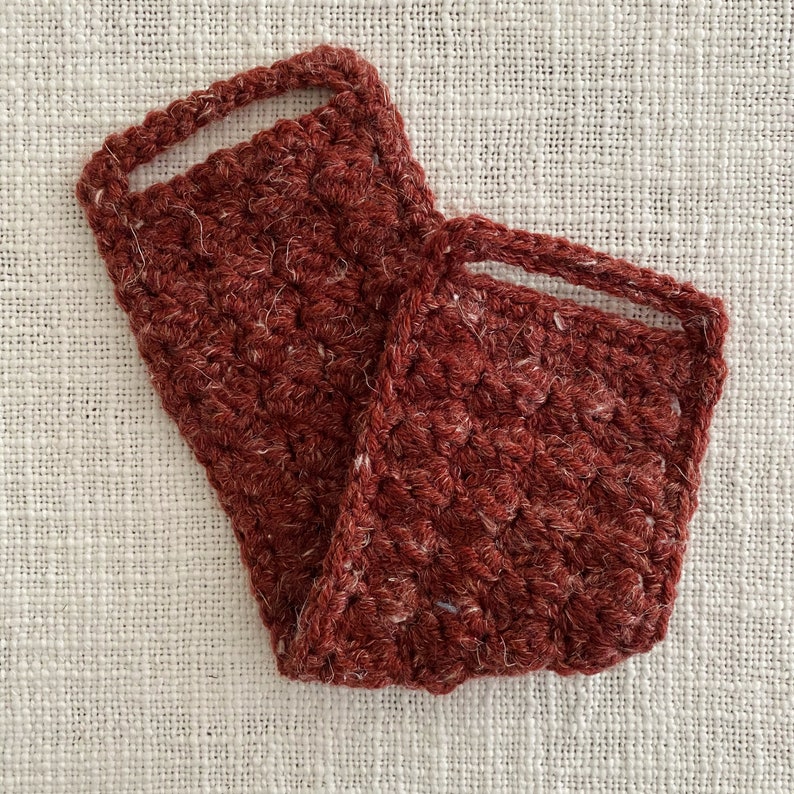 Red Crochet Mug Cozy Coffee Mug Mug Crochet Wrap Mug Warmer Coffee Cozy Tea Cozy Cup Cozy Cozies Handmade Crochet Sewn zdjęcie 3