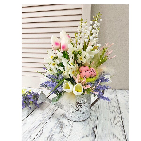 Watering can with flowers arrangement, Easter сenterpiece for table, Spring decor, Easter table decor, Easter table flowers arrangement