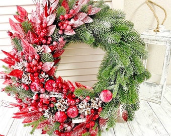 Winter  wreath for front door, Holiday home decor, Winter rustic door wreath, Wreath red green