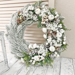 Winter wreath for front door, Holiday home decor, Winter rustic door wreath, January wreath image 8