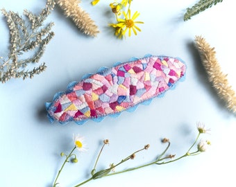 Barreta bordada rosa / Pasador de pelo mosaico / Clip de pelo romántico / Pieza de pelo cosida a mano / Joyería Boho / Accesorio único en su tipo