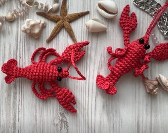 Beaded Lobster Keychain with Metal Chain – Stylish Bag or Key Accessory