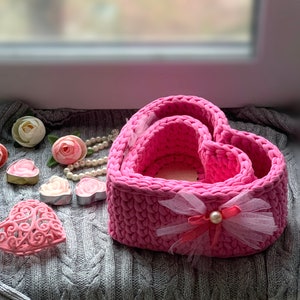 Ensemble de 2 paniers coeurs au crochet, coffret cadeau Saint-Valentin, rangement rose pour salle de bain, récipient respectueux de l'environnement, porte-bonbons
