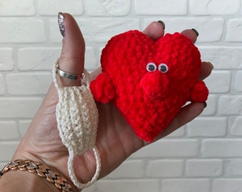 Crochet red plush heart in mask personalised gift, small stuffed ornament, funny keychain Valentine’s Day, pendant on a car