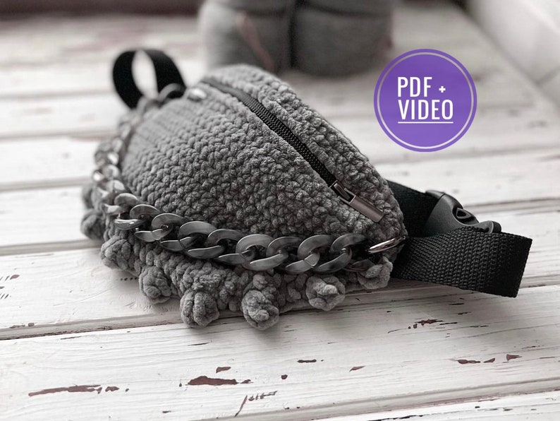 Crochet fanny pack with plush pattern PDF, belt bag, waist bag digital instant download, straw belt pouch, bum bag image 1