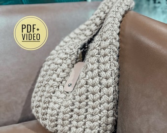 Crochet Shoulder Bag Pattern: Wool Winter Handbag (PDF Pattern - Main Image