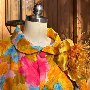 BEAUTIFUL 60&#39;s HOSTESS ROBE/Hostess Gown/60&#39;s Floral Robe/60&#39;s Hostess Gown/60&#39;s Loungewear/Handmade Robes/Vintage Gown/Mint Condition