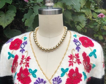 80's FLORAL BEADED Sweater/80’s Sweaters/80’s Fashion/Vintage Floral Knit Sweater/80’s Beaded Sweater/Vintage V-neck Sweater/MINT Condition