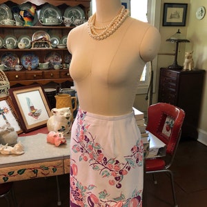 60&#39;s Barkcloth Skirt/Barkcloth Skirts/Fruit Print Skirts/60&#39;s Skirts/60&#39;s Vintage Skirts/Barkcloth Clothing/60&#39;s Skirts/MINT CONDITION