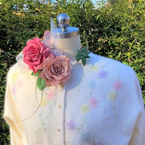 GORGEOUS 50&#39;s BEADED Sweater/Rockabilly Sweaters/Pinup Sweaters/Vintage Dressy Cardigans/50&#39;s Cardigans/Ivory Sweaters/MINT Condition