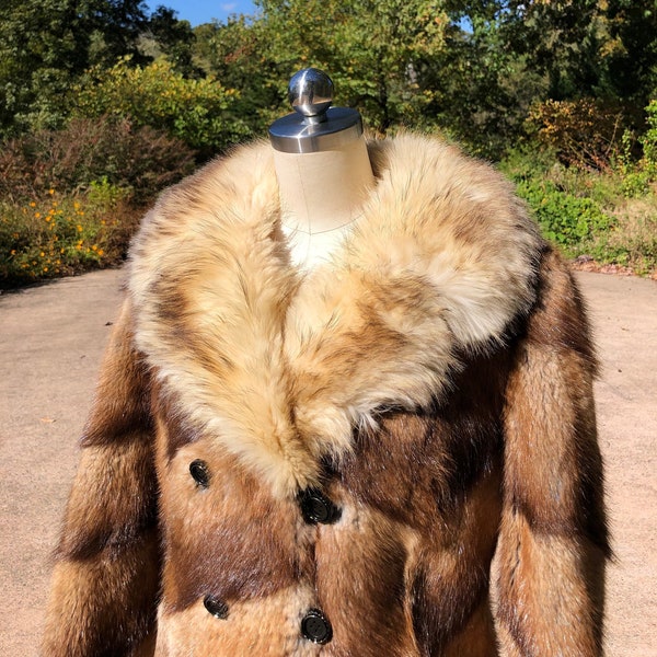 FABULOUS 70's FUR COAT/Vintage Furs/70's Coats/Mink Coats/Fox Trimmed Coats/Furs/Sheared Mink Coat/Fox Collar Furs/Near Mint Condition
