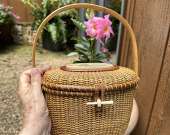 Barlow NANTUCKET BASKET With Great Schooner Portrait. Full