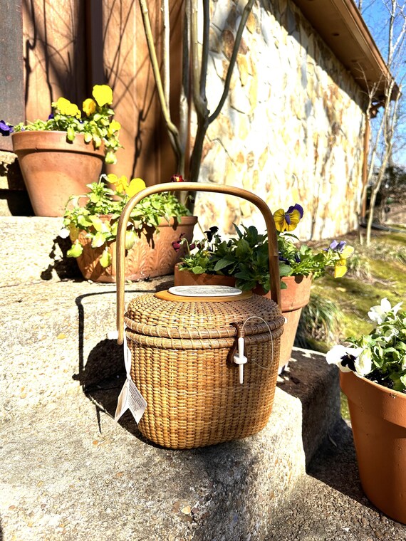 Nantucket basket in 14 - Gem