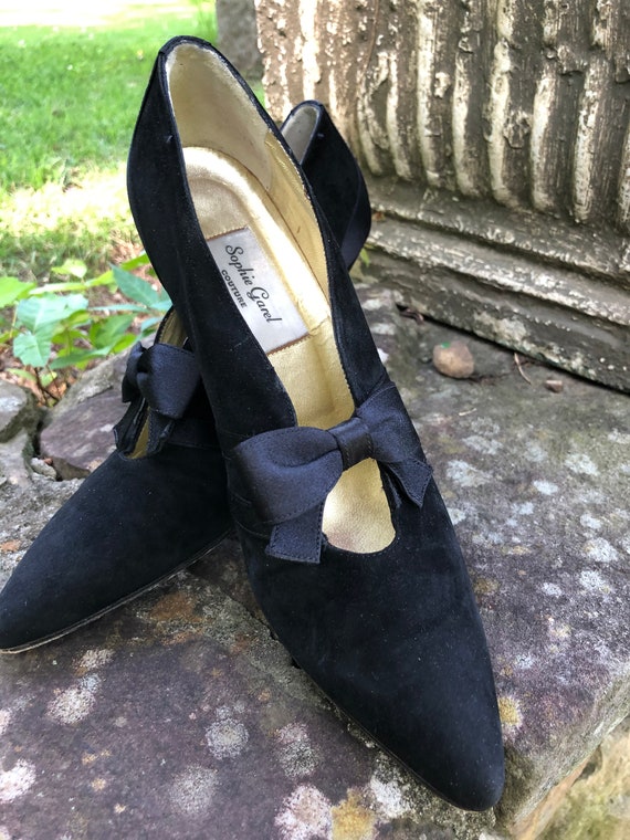 Couture Suede Pumps/Designer Shoes/Black Suede Sho