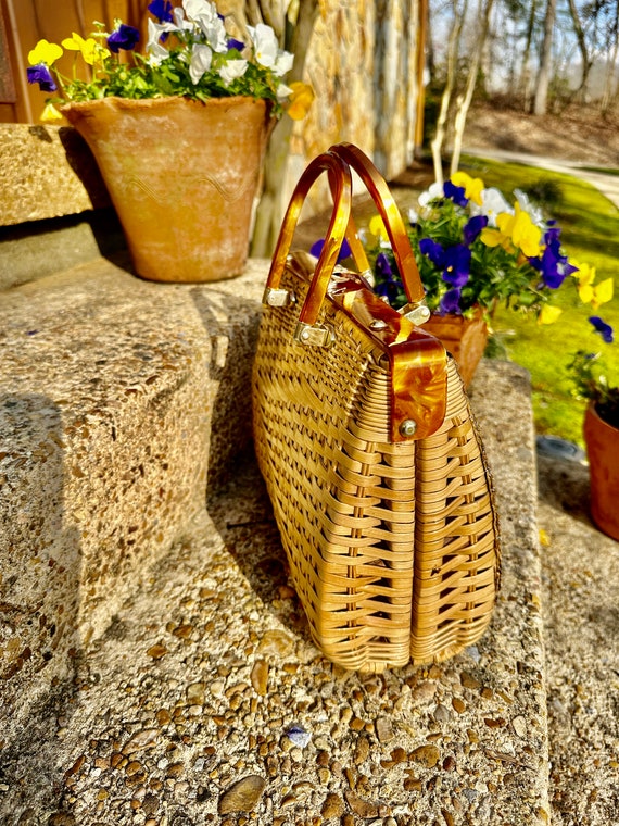 RARE WICKER BUTTERFLY Handbag/Lucite Purses/Vinta… - image 5