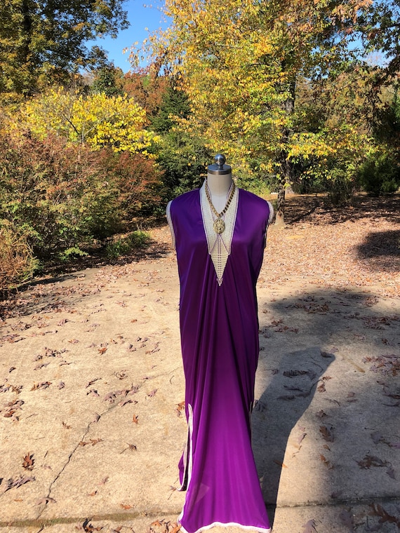 BEAUTIFUL 70's PURPLE Nightgown Dress/70’s Sleeve… - image 10