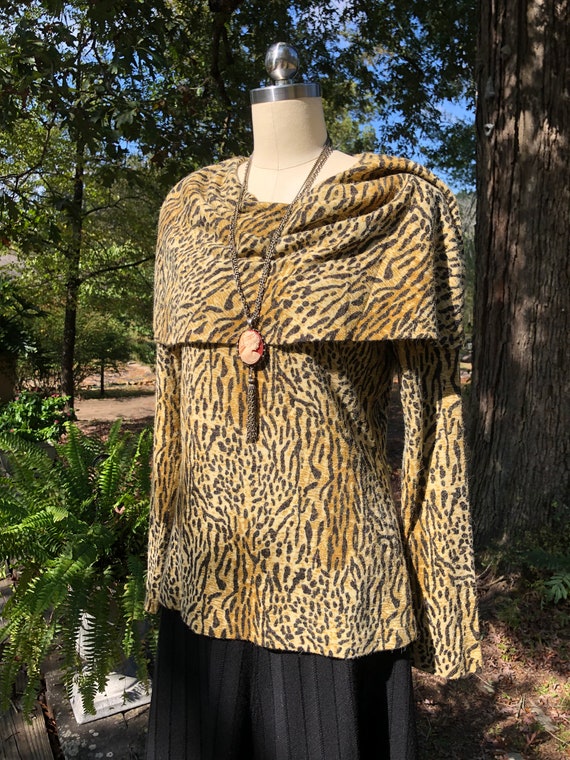 LEOPARD SWEATERS/80's Leopard Sweaters/Big Collar