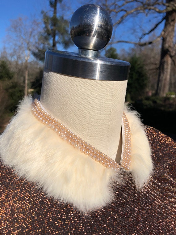 GORGEOUS 50's FUR COLLAR/Fur Collar with Pearls/Vintage Collars/Fur Collars/Cream Fur Collars/50's Collars/Fur Accessories/Mint Condition