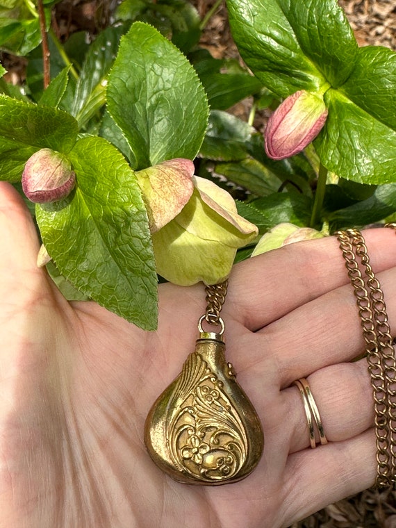 Vintage PERFUME BOTTLE & NECKLACE Tortoise Shell Glass Perfume Bottle and  Mary Chess Antique Pocket Watch Heirloom Solid Perfume Pendant - Etsy