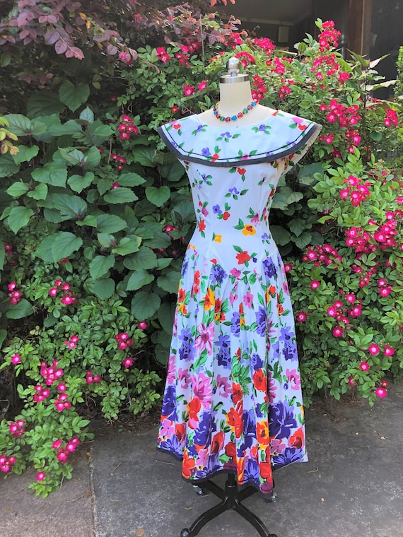 80's FLORAL DRESS/80’s Vintage Fit & Flare Dress/… - image 1