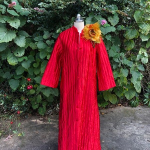 70er Hellrote Robe/70er Gesteppte Robe/Vintage Rote Robe/70er Roben/70er Schlafkleidung/70er Hausmantel/Vintage Quilted Robe Jacke/Neuwertig