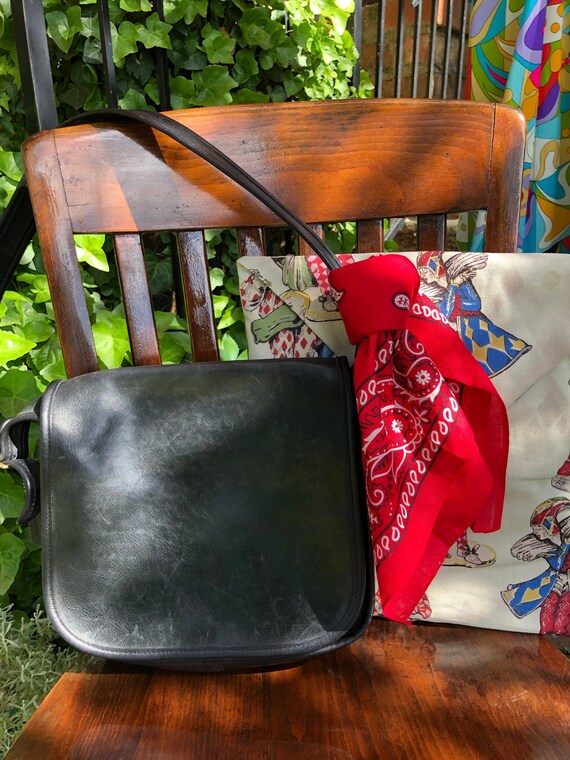 Coach Classic Shoulder Bags/Coach/Vintage Coach Ba