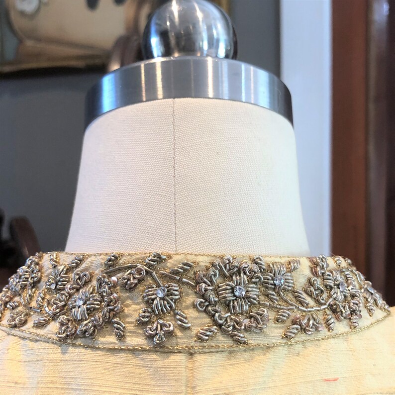 90s Beaded Tie Front Crop Top (M)