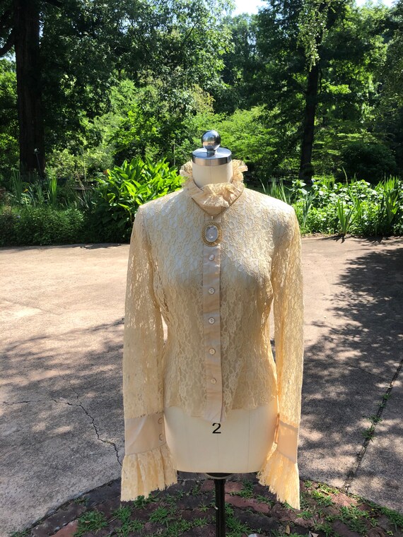 LOVELY 60's LACE JABOT Blouse/60's Blouses/Handmade B… Gem