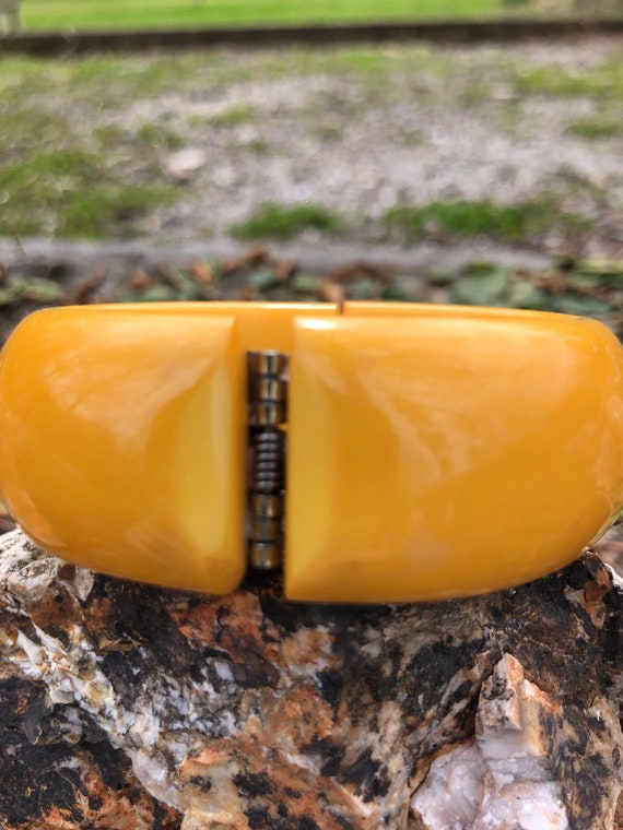 BAKELITE Butterscotch CLAMPER BRACELET/Bakelite B… - image 8