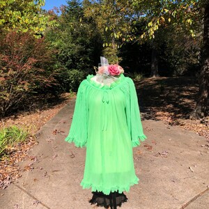 GORGEOUS Green BABYDOLL Nightgown/60s Bell Sleeve Babydoll Lingerie/60s Sheer Babydoll Dress/Vintage Sexy Sheer Lingerie/MINT Condition image 2