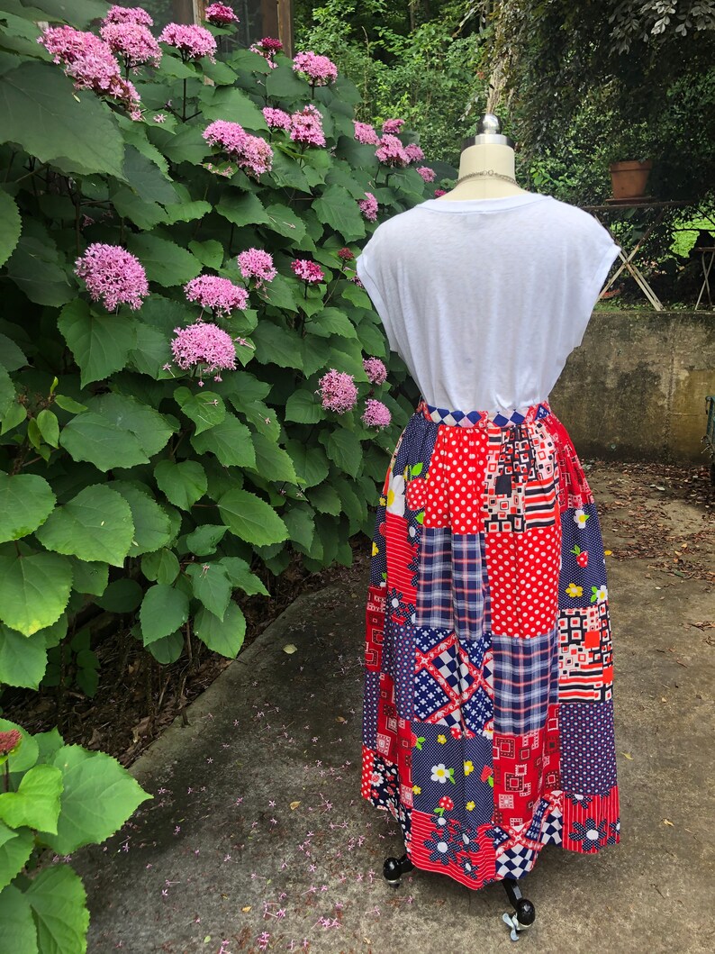 70's AMERICANA PATCHWORK Skirt/70s Maxi Skirt/70s Patchwork Skirt/Vintage Usa Skirt/Red White and Blue Skirt/70s Maxi/Near MINT Condition image 3