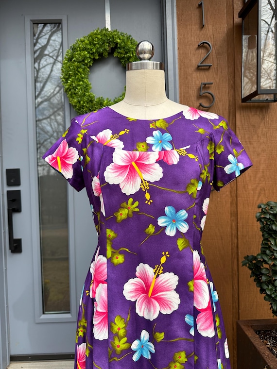 70's PURPLE HAWAIIAN Dress/vintage Hawaiian Dresses/hawaiian